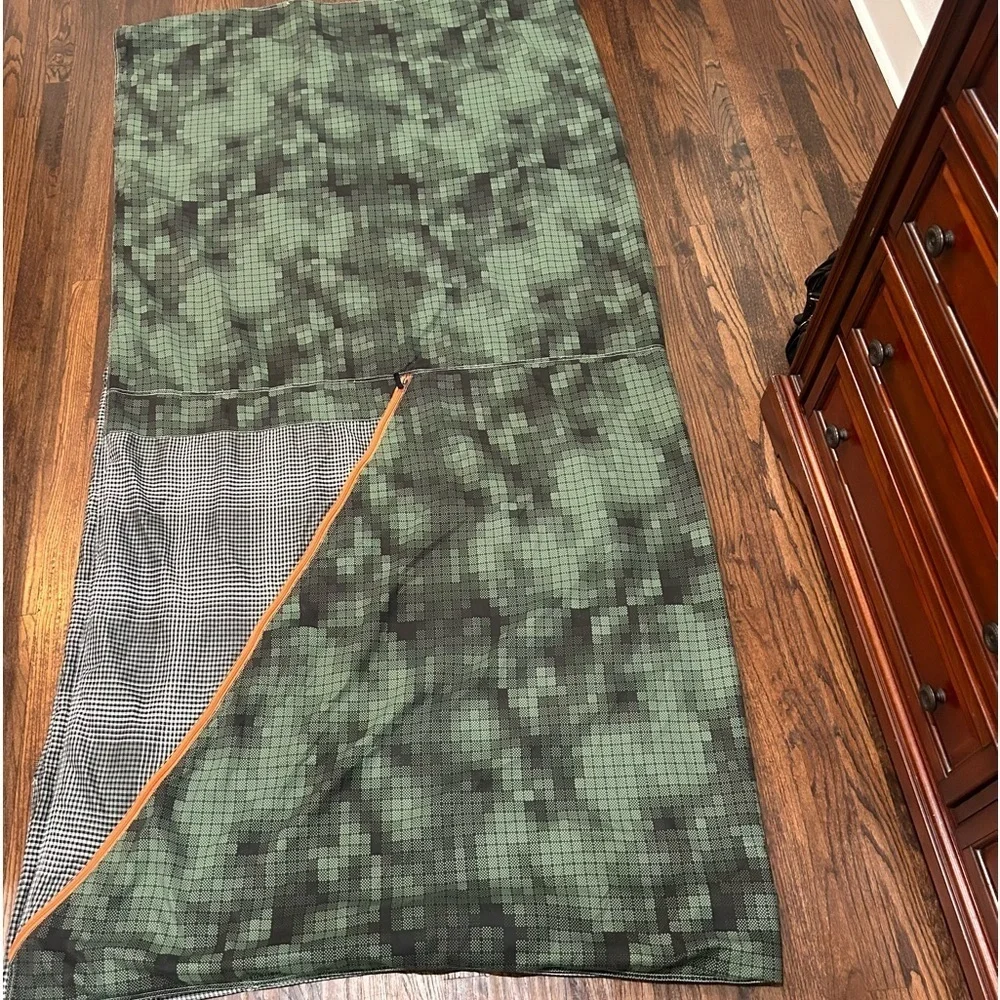 PBteen/Burton Collection Snowboard Jacket Duvet Cover &‎ 2Shams-See Measurements